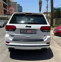 جیپ گراند شیرۆکی